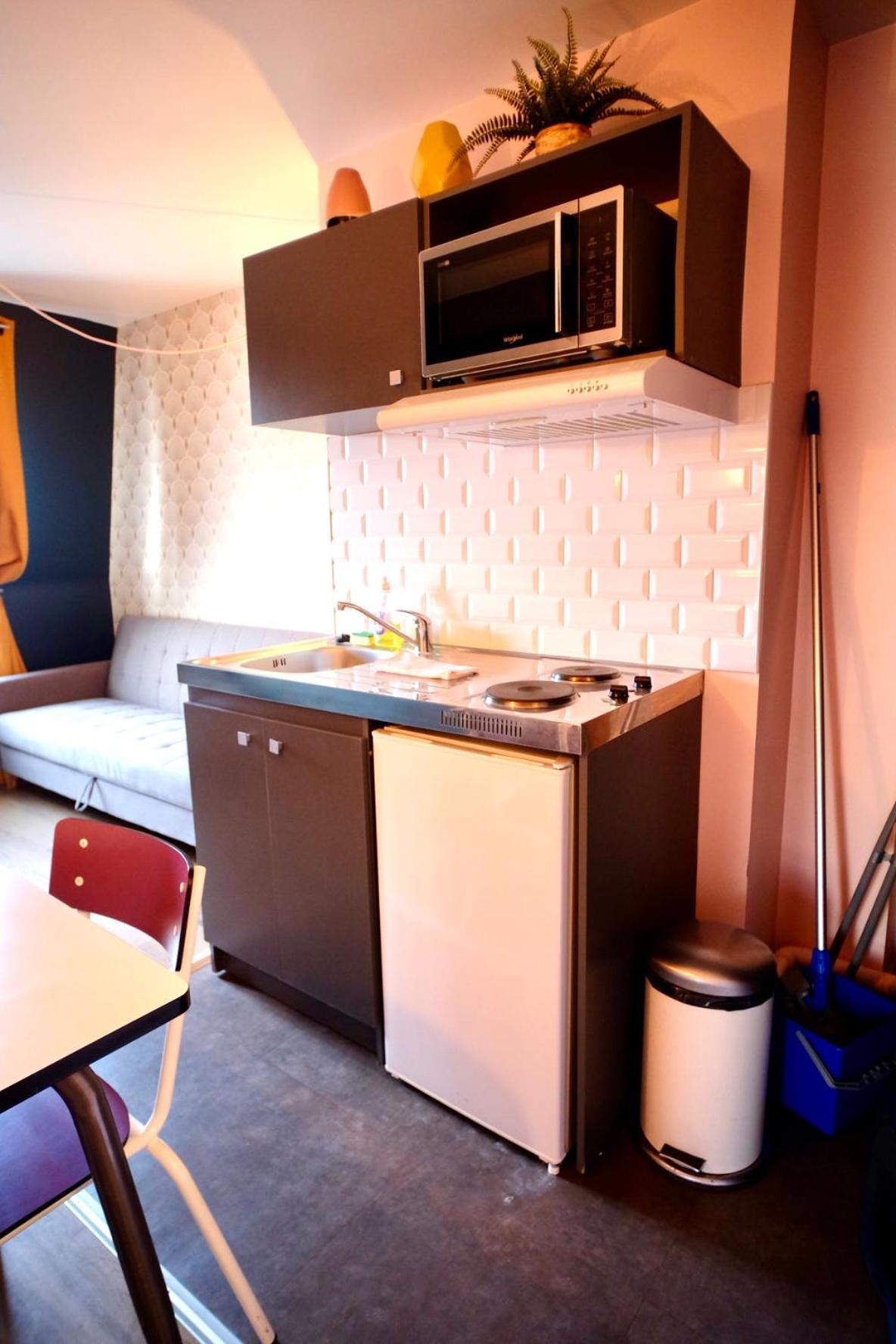 Apartamento La Company Des Concierges : La bonbonniere Rose Caen Exterior foto